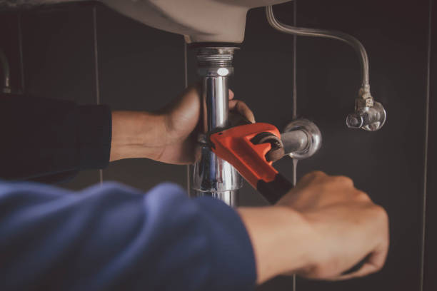 Best Clogged Drain Plumber  in Runaway Bay, TX